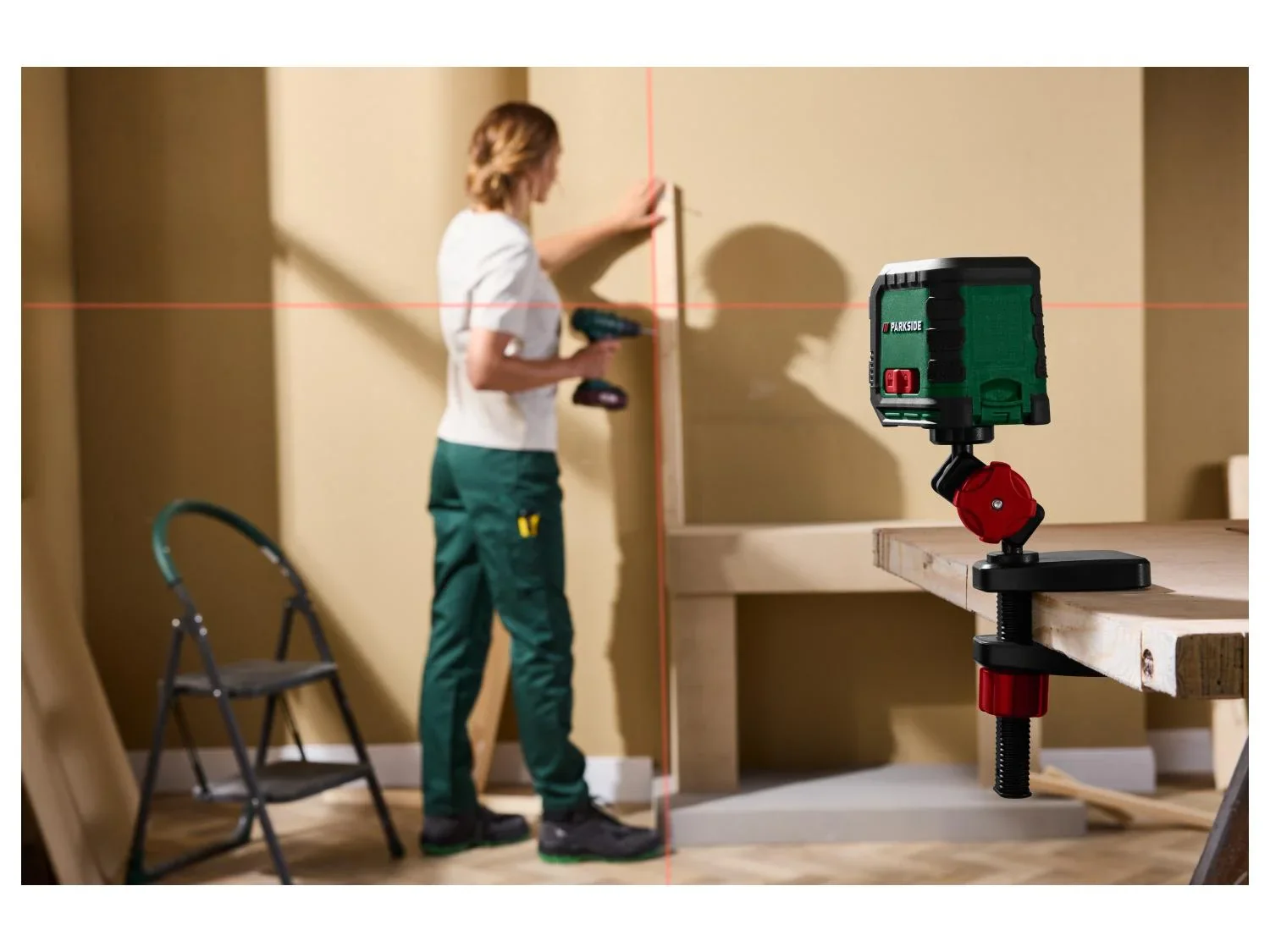 PARKSIDE Tlmtre laser PLEM 20 B6, 20 m ou Niveau laser en croix PKLL 7 F7, rouge, 7 m
