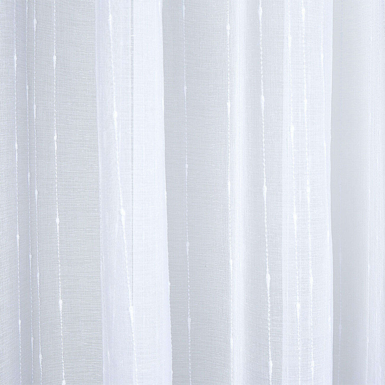 Voilage à oeillets rayures verticales blanc baie vitrée