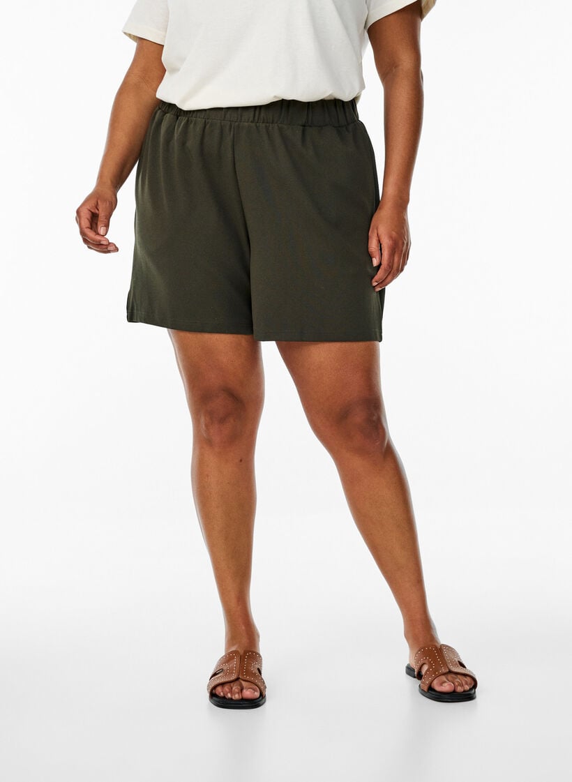 Zizzi Loose shorts with pockets