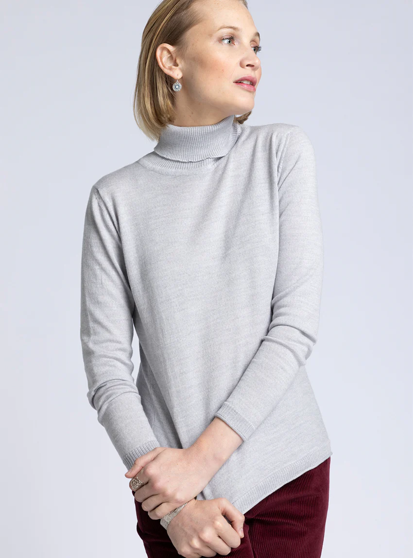 Pull femme col roulé en laine mérinos gris givré