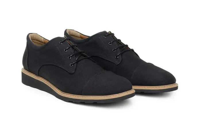 Victor Oxford in Black Canvas (Wide Width)