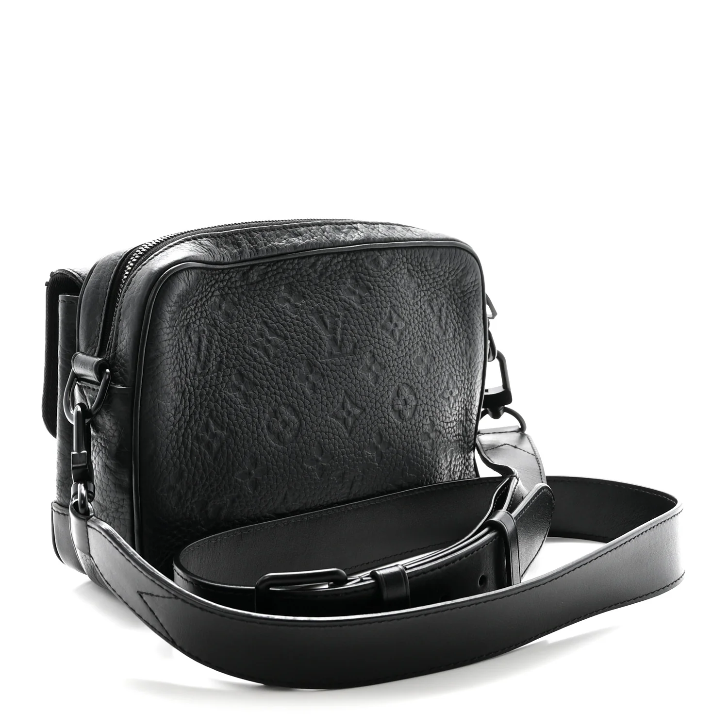 Taurillon Monogram Steamer Messenger Black