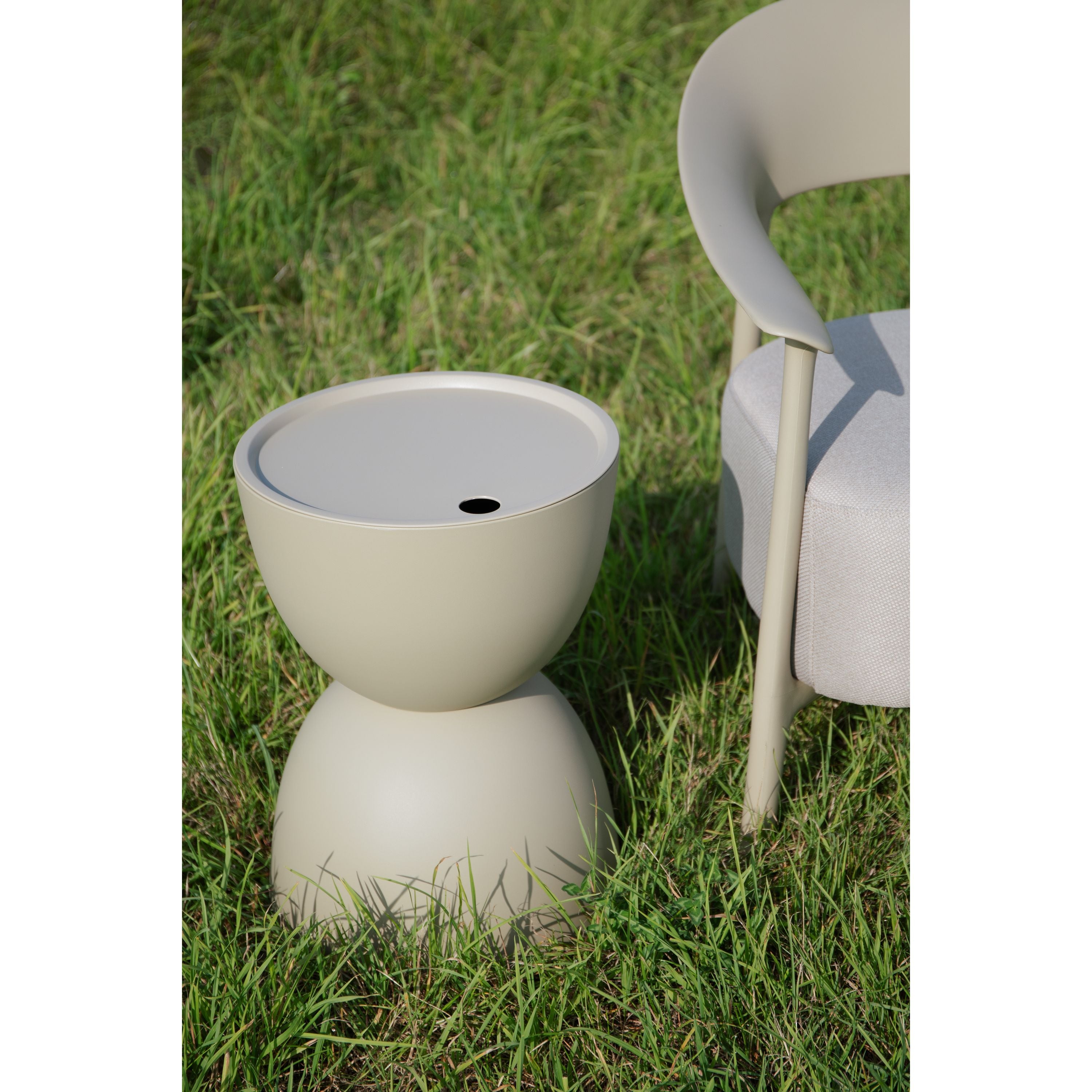 Housecraft Living Mara Tuin Bijzettafel Beige