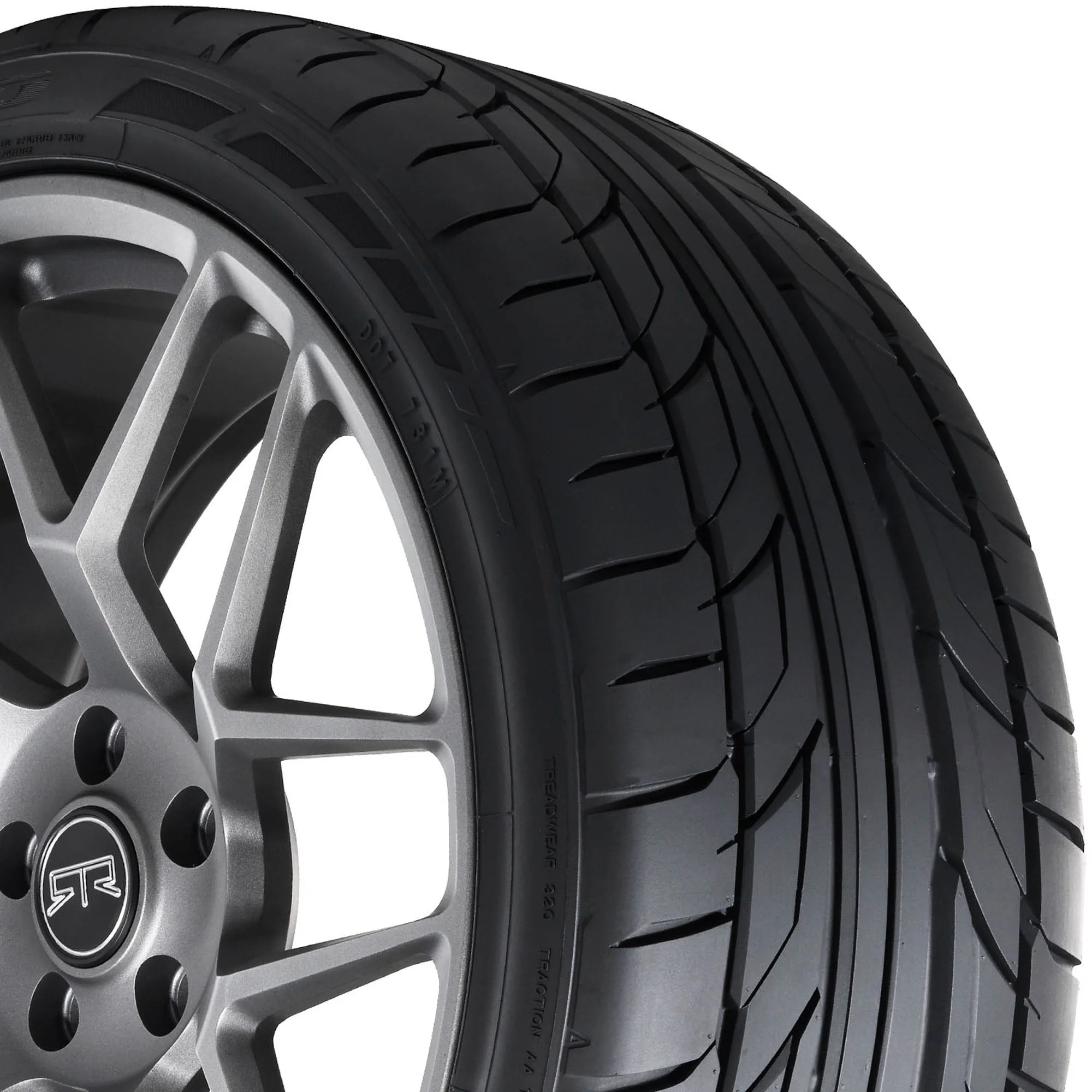 Nitto NT555 G2 245/40 - 18 97 W Tire