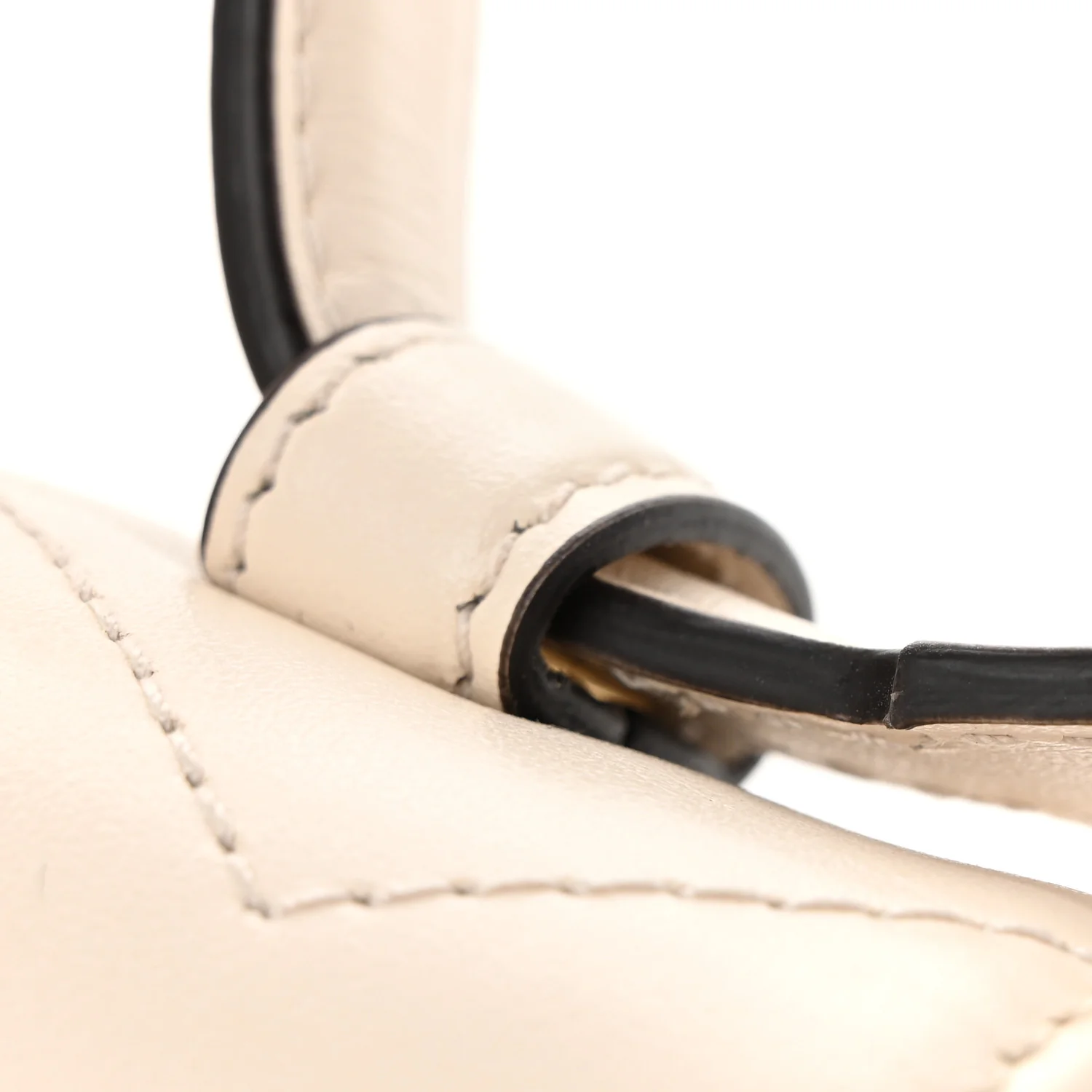 Calfskin Matelasse Mini GG Marmont Top Handle Shoulder Bag White