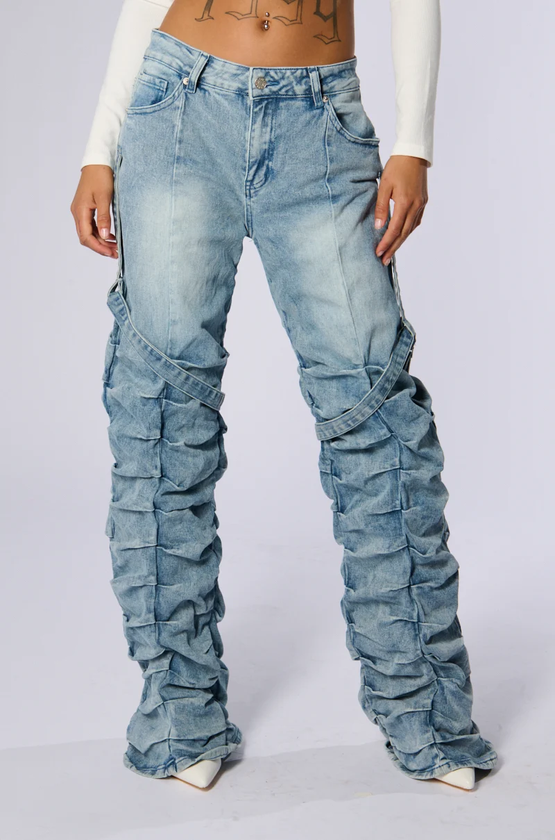 GOING CRAZY DENIM PANT WITH BUCKLE - Akira Store