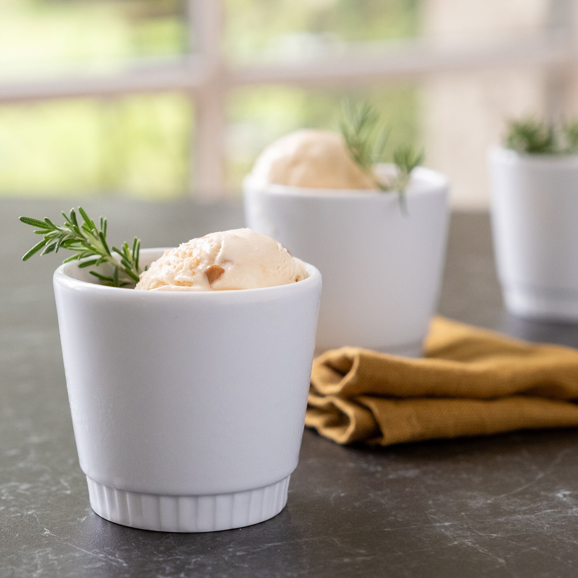 TOULOUSE - Tasse en porcelaine 18cl - blanc