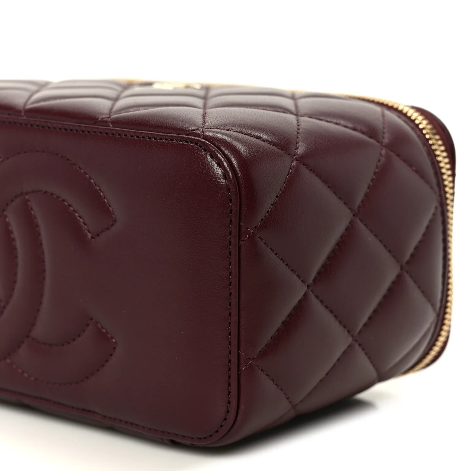 Lambskin Quilted Small Top Handle Vanity Case With Chain Burgundy