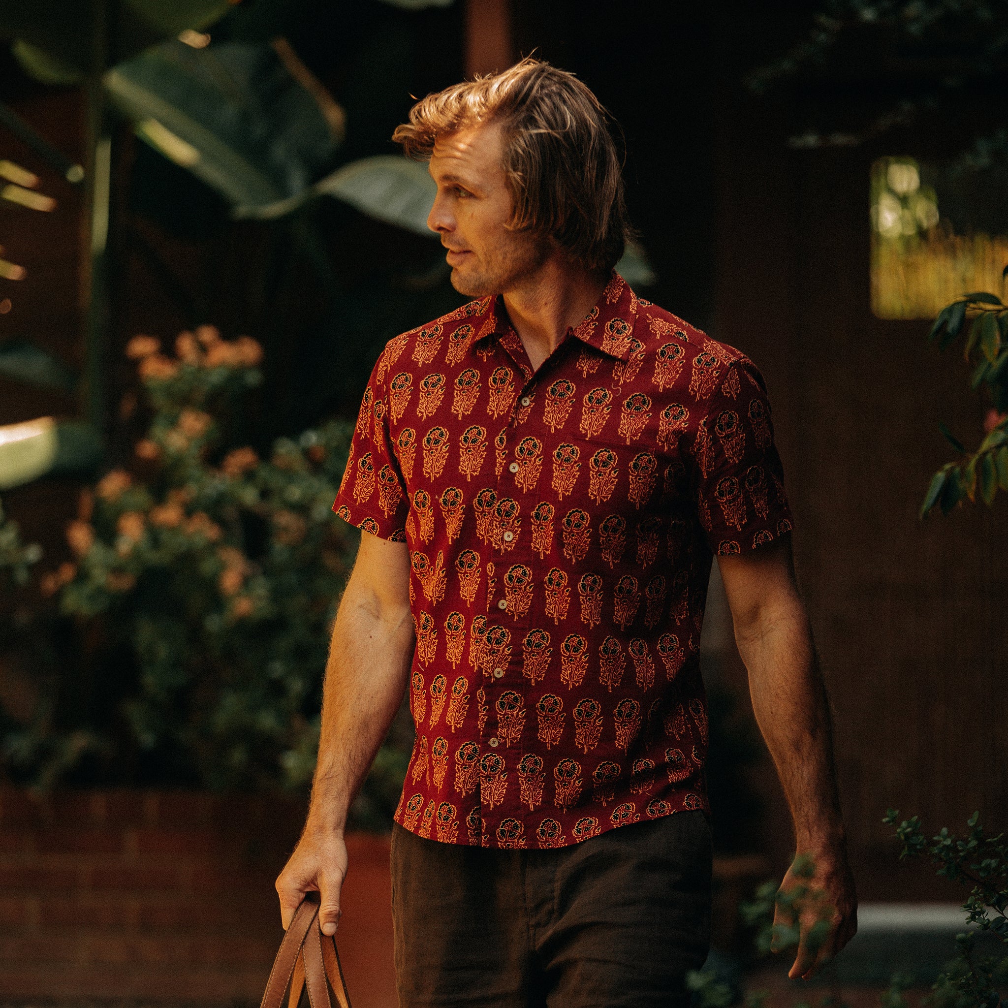 Chemise à manches courtes Hawthorne à motif floral rouille