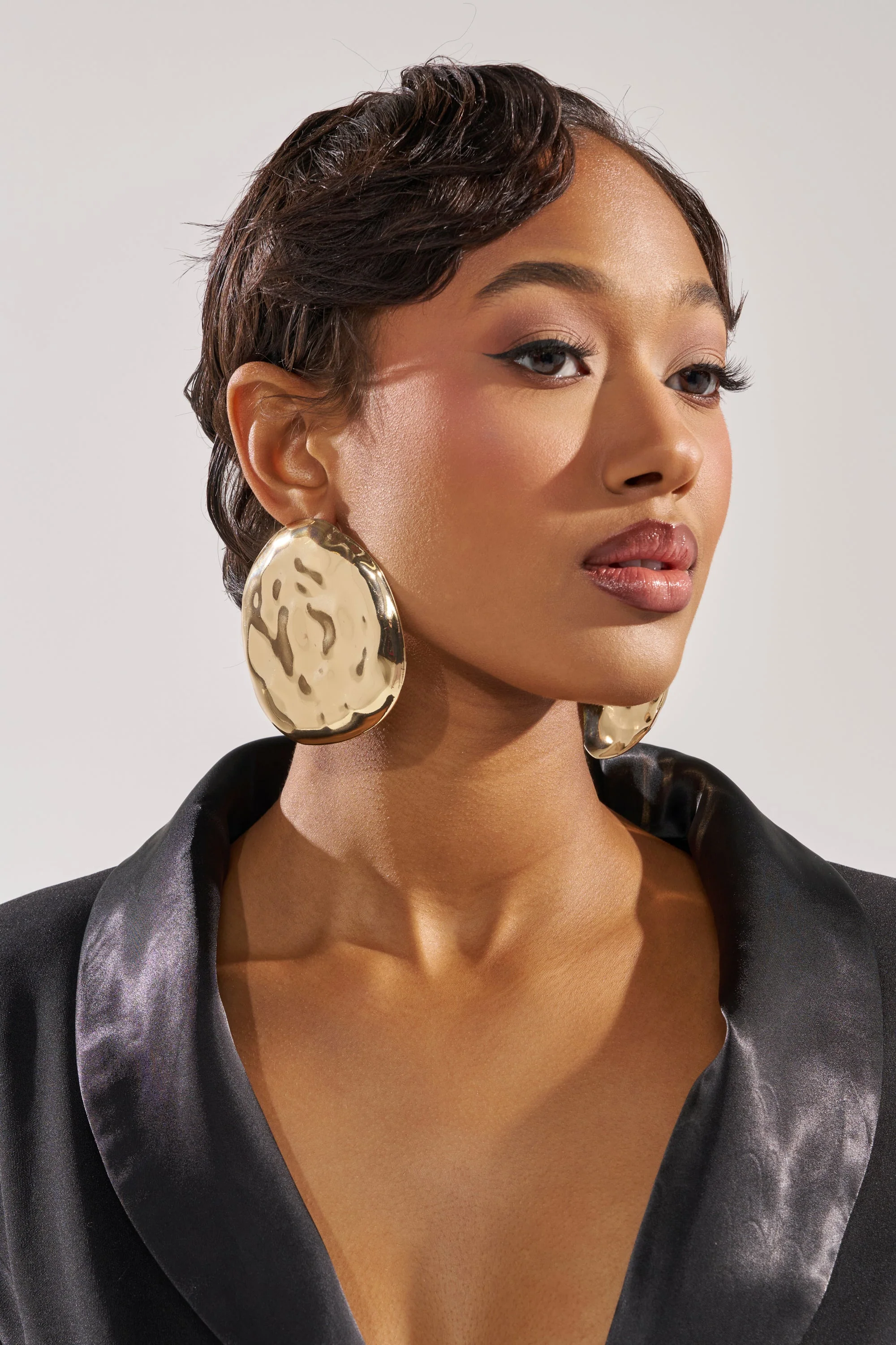 BENT OUTTA SHAPE EARRING - Akira Store