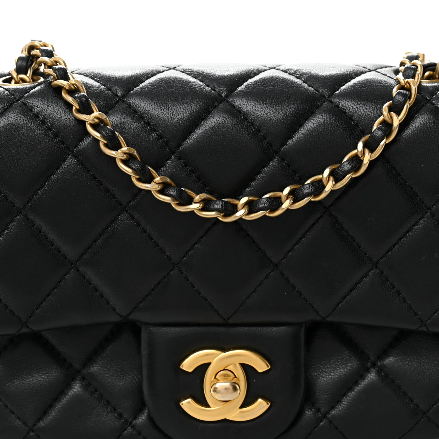 Lambskin Quilted Mini Pearl Crush Flap Black