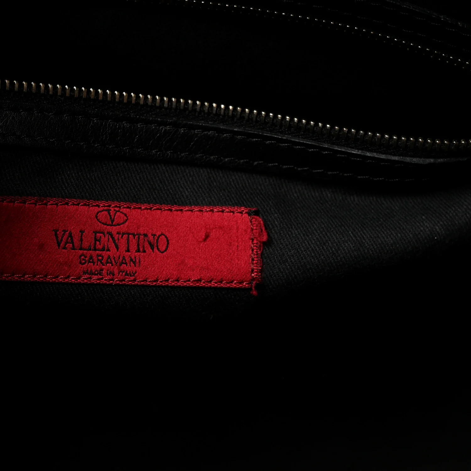 Vitello Rockstud Dome Shopper Black