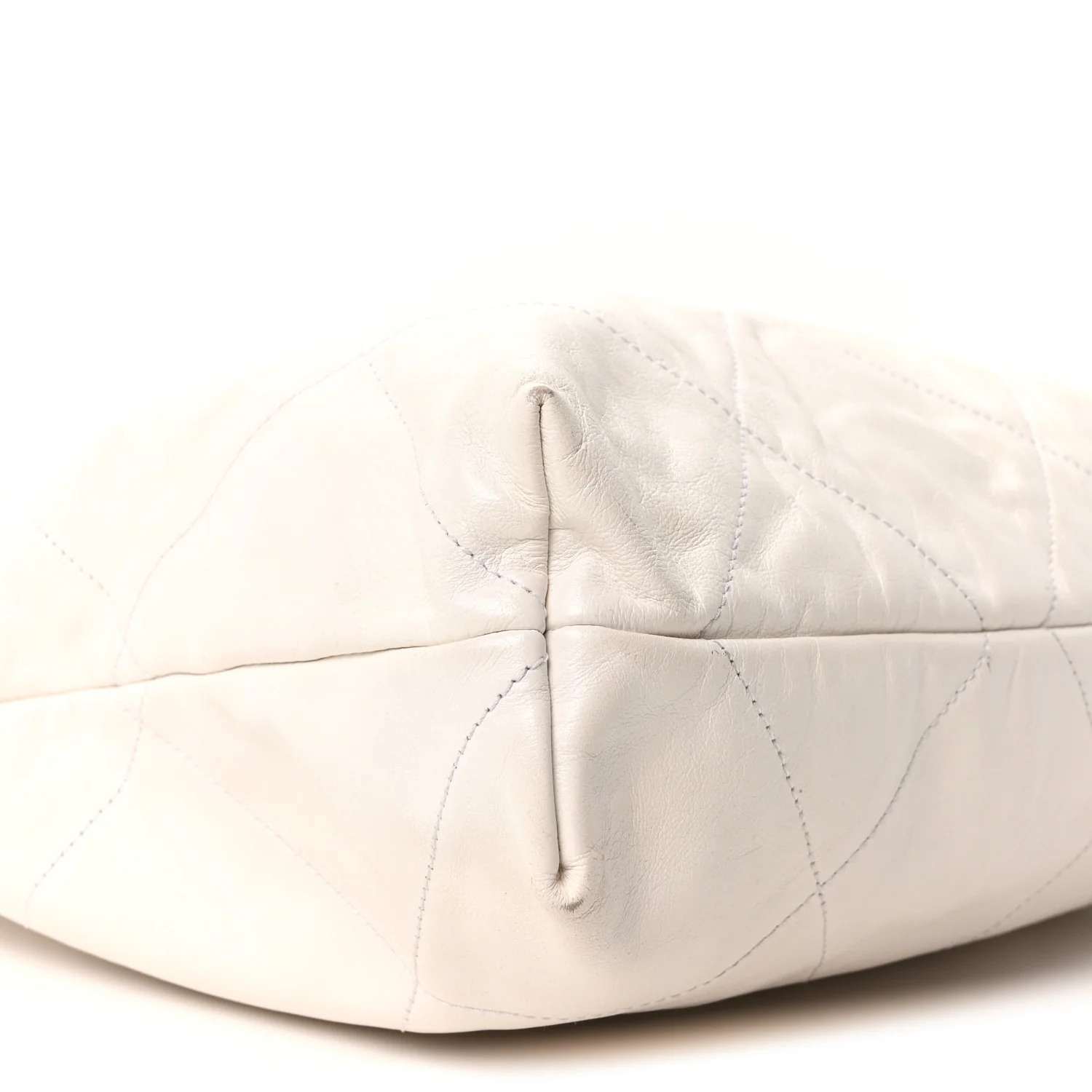 Shiny Calfskin Quilted Chanel 22 White