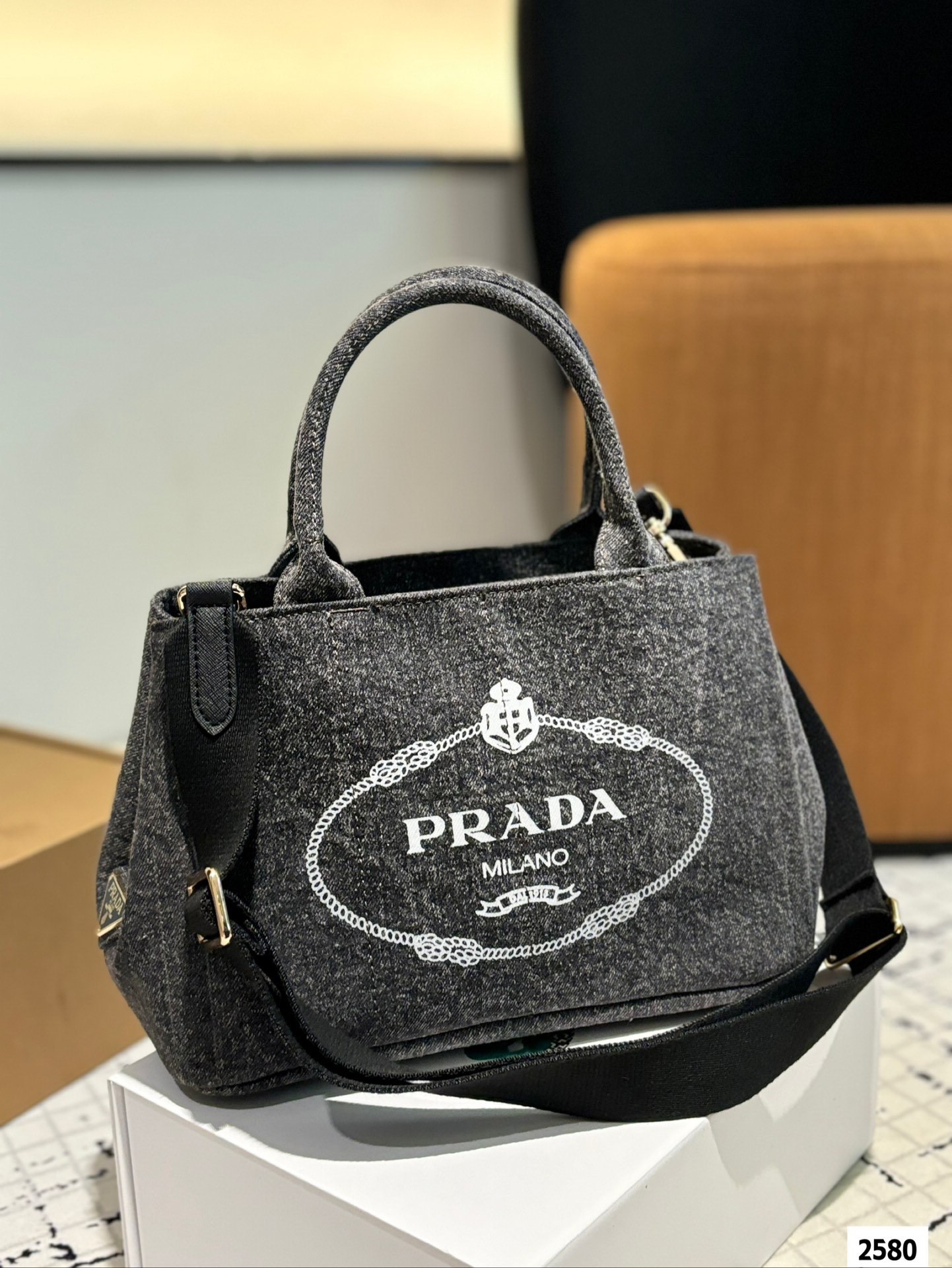 Pra new arrival tote bag size:30 * 19 cm