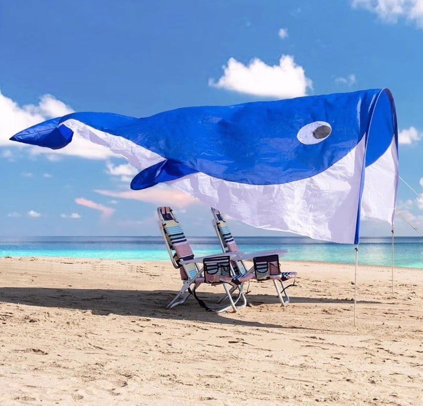 Portable Beach Shade Tent Wind Driven Lightweight 2.43 lb for 2 - 3 People Blue