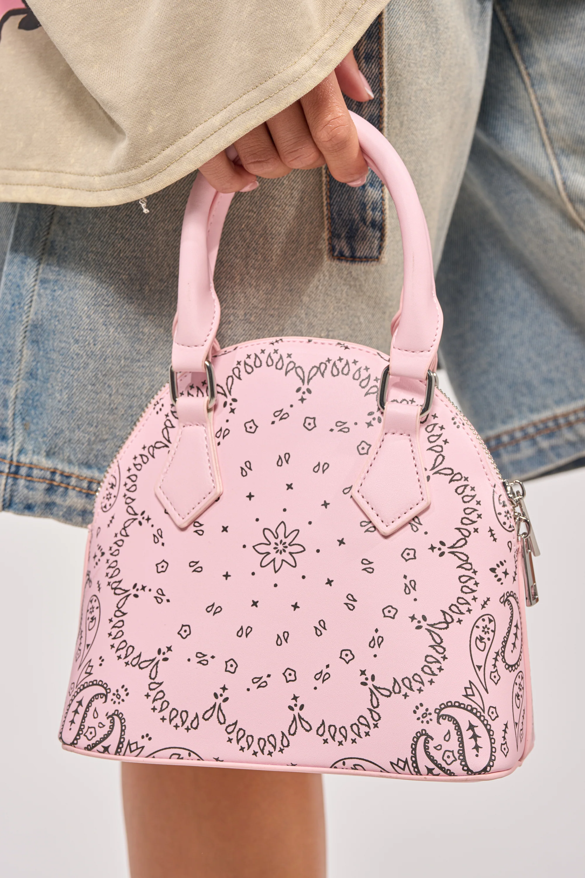 ASTRA PAISLEY PRINT BAG - Akira Store