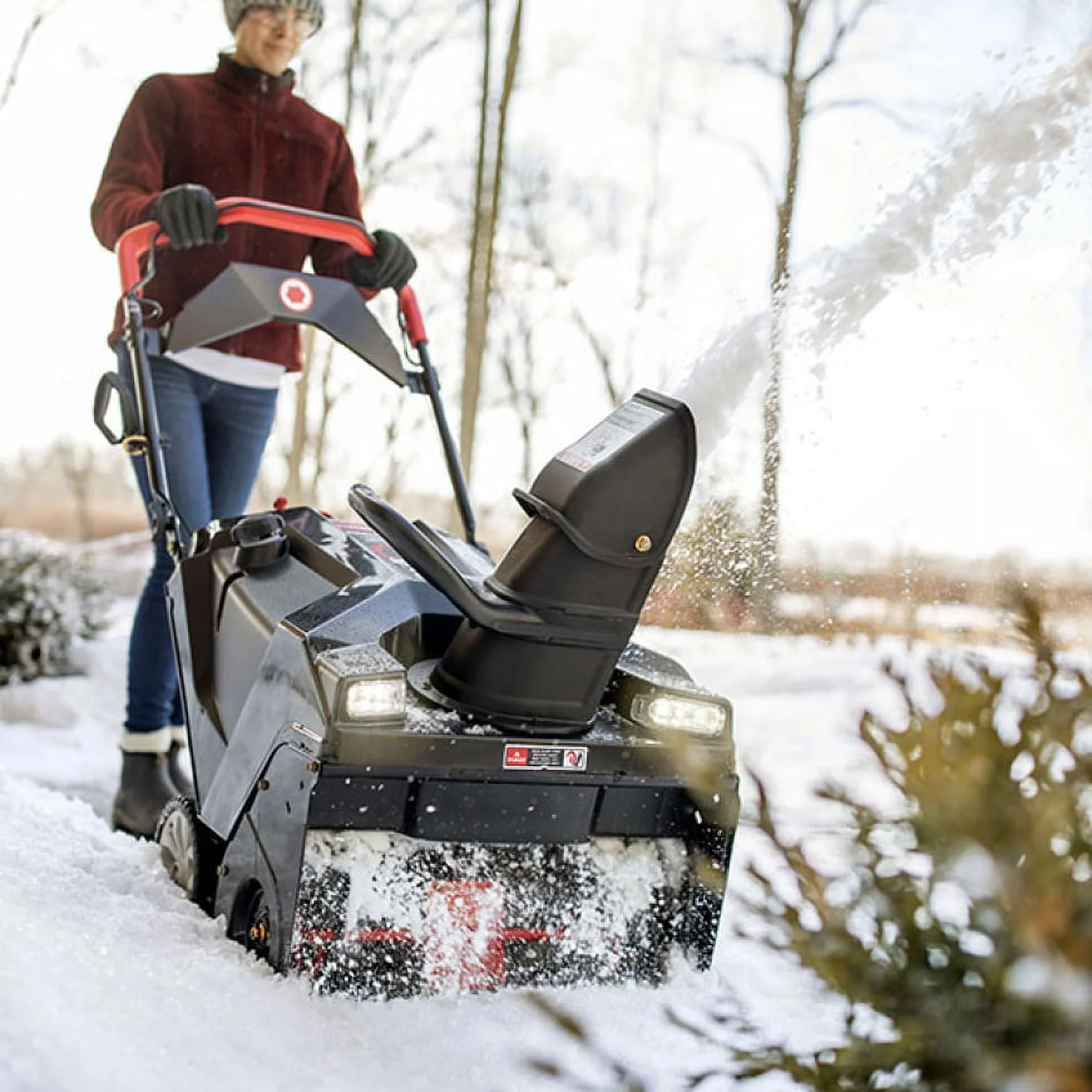 Squall 21 in 123 cc Single Stage Gas Snow Blower with E Z Chute Control Model 123R Image 3