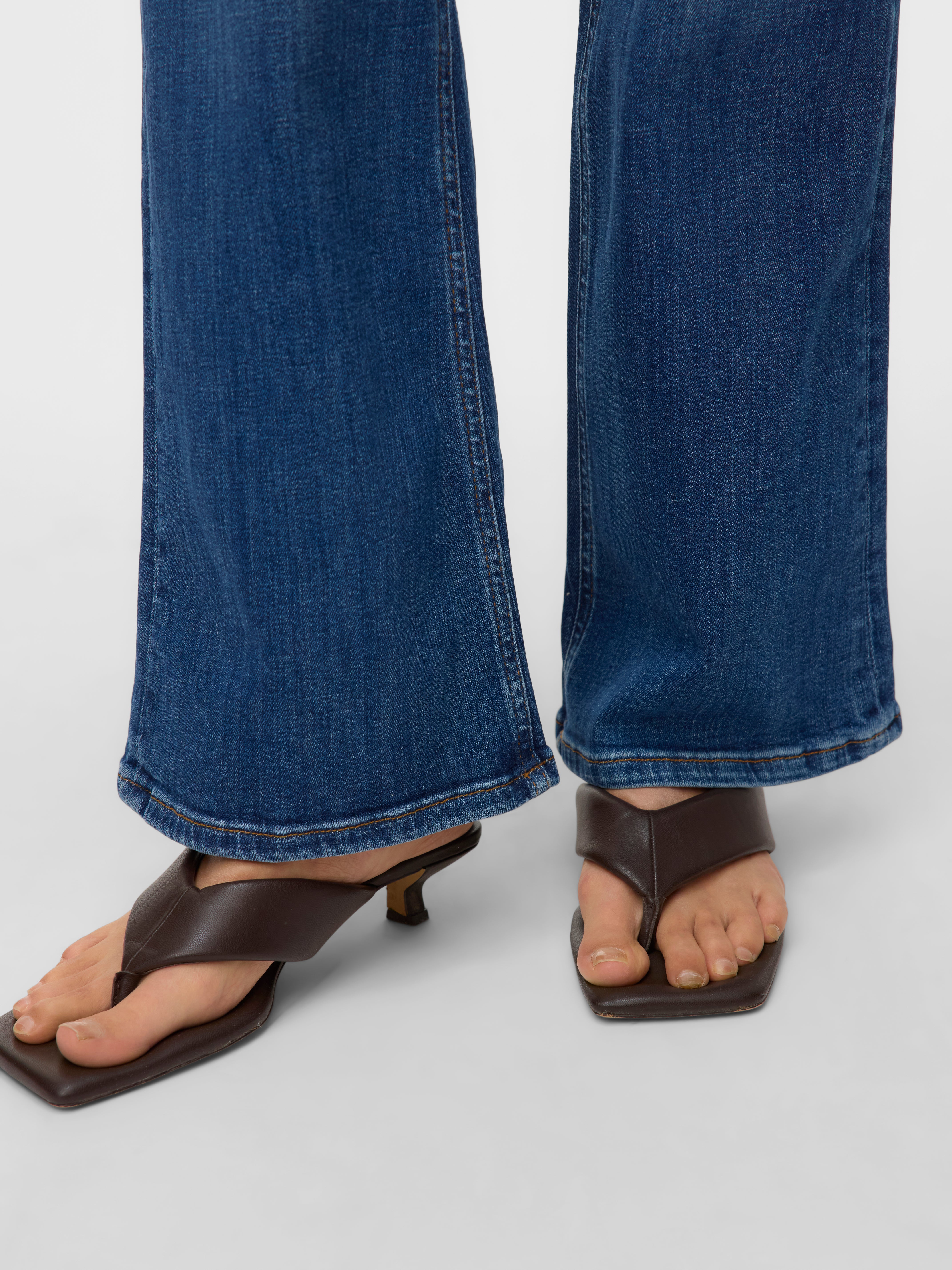 VERO MODA® VMPHOEBE Mid rise Flared Fit Jeans