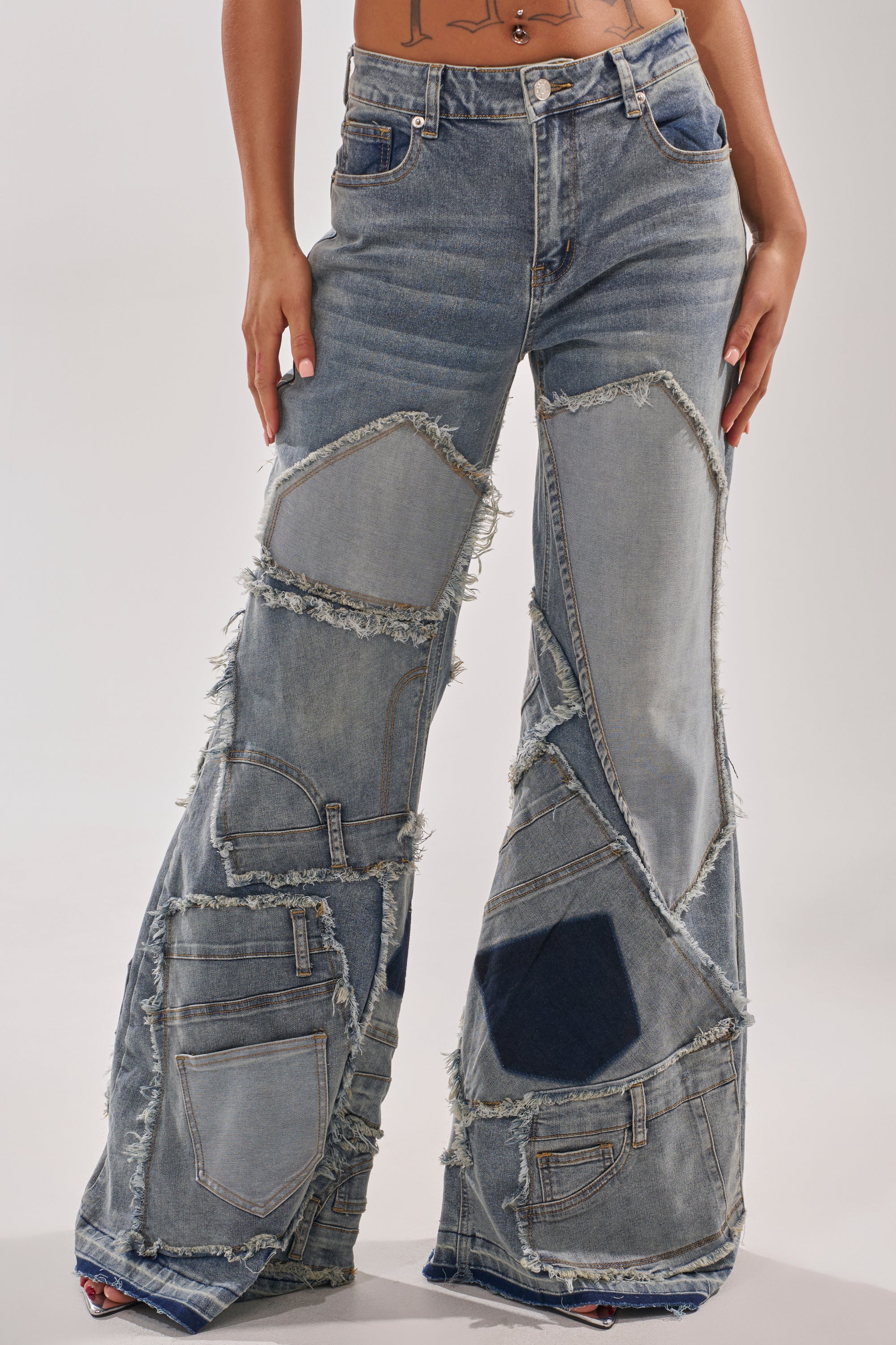ALL OVER ME DENIM PATCHWORK JEANS - Akira Store