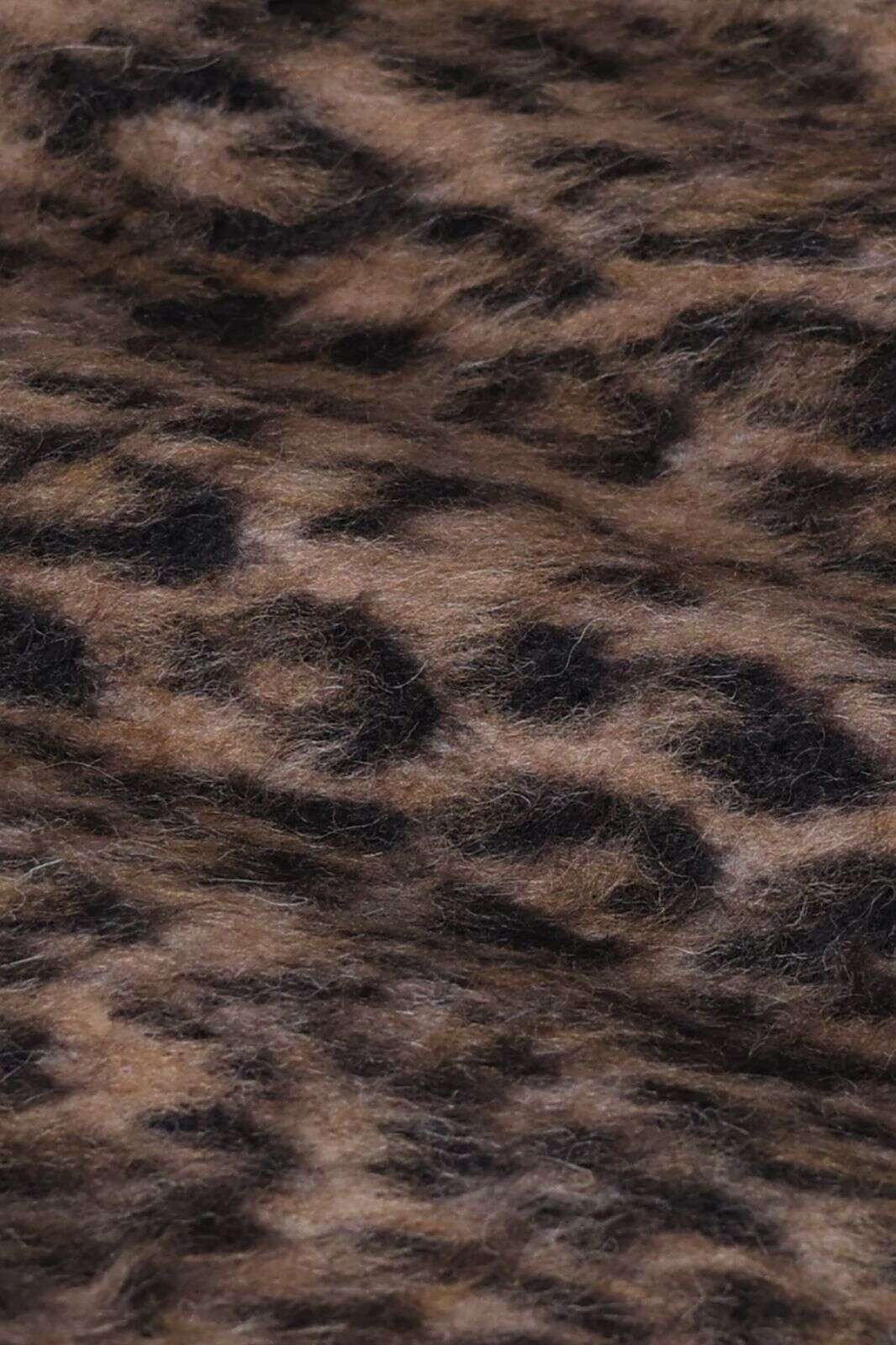 Bruine wollen boucl&eacute; jas met leopard print