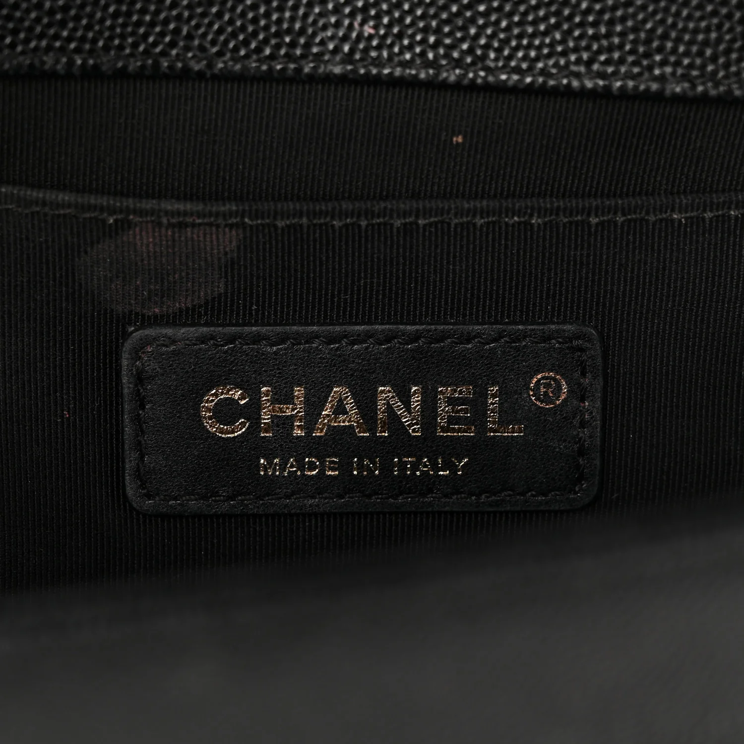 Caviar Quilted Medium Boy Flap Black