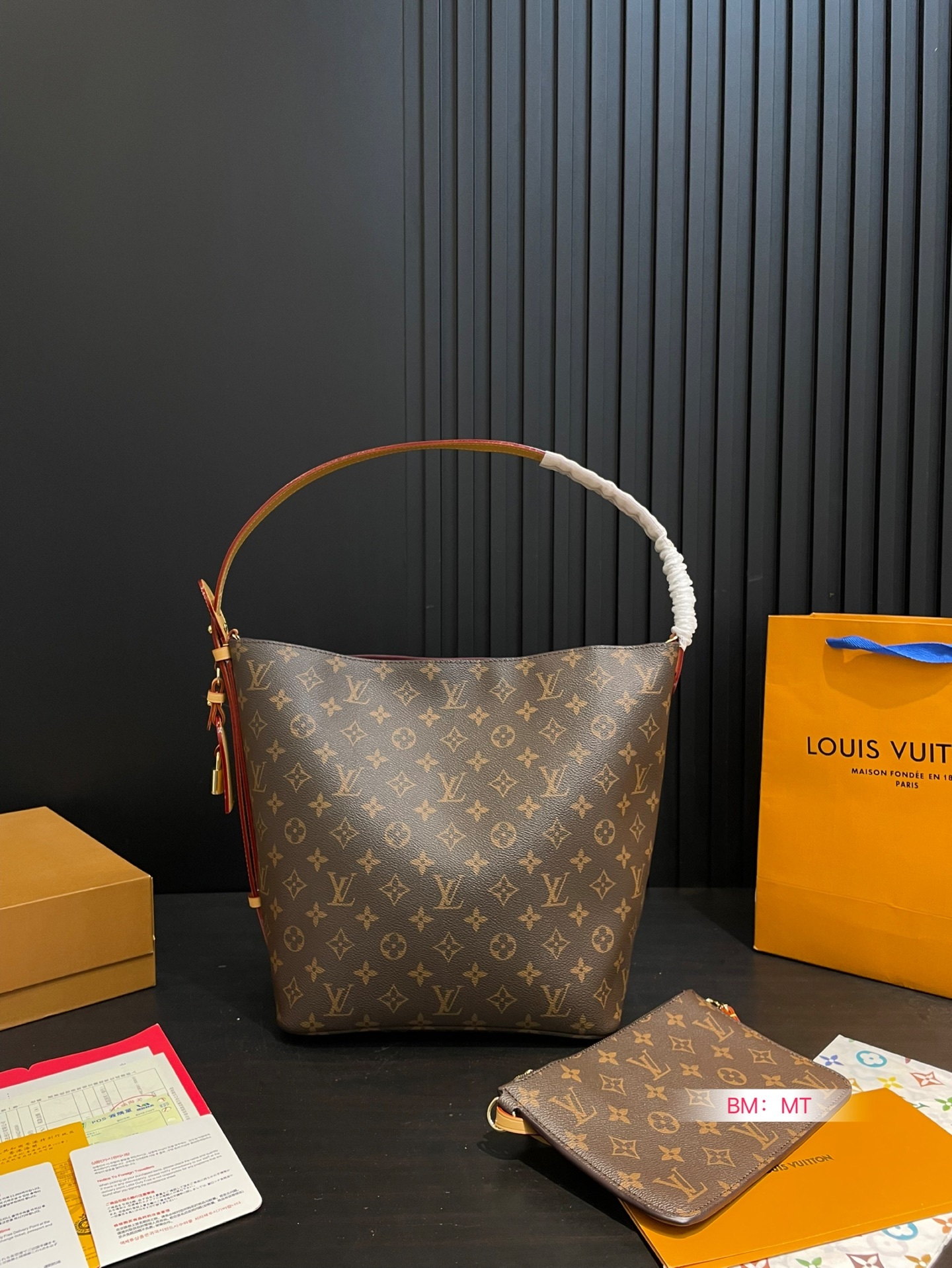 Louis new arrival ALL IN BB hobo bag size:26*30 cm
