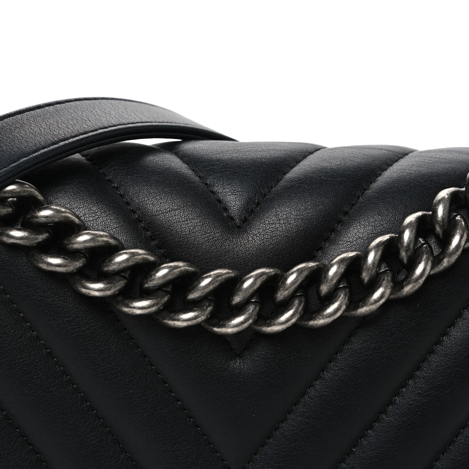 Calfskin Chevron Quilted Medium Boy Flap Black
