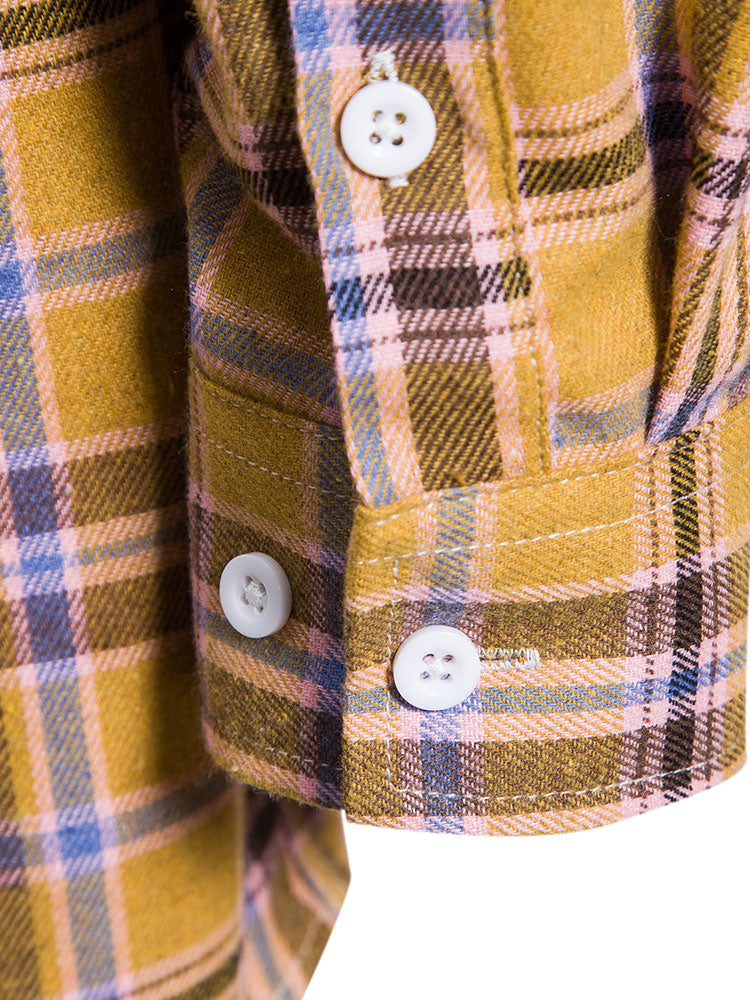 Chemise à carreaux boutonnée à manches longues