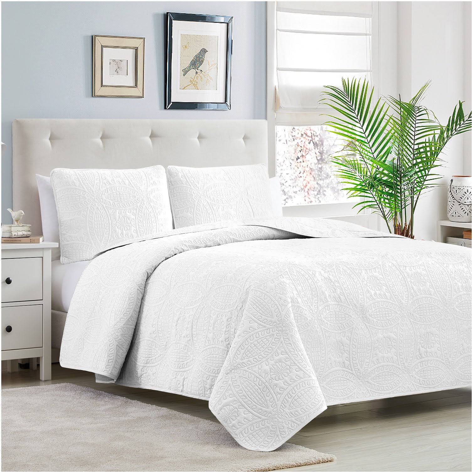 Mellanni Bedspread Coverlet Set - White Bedding Cover with, Full / Queen, White