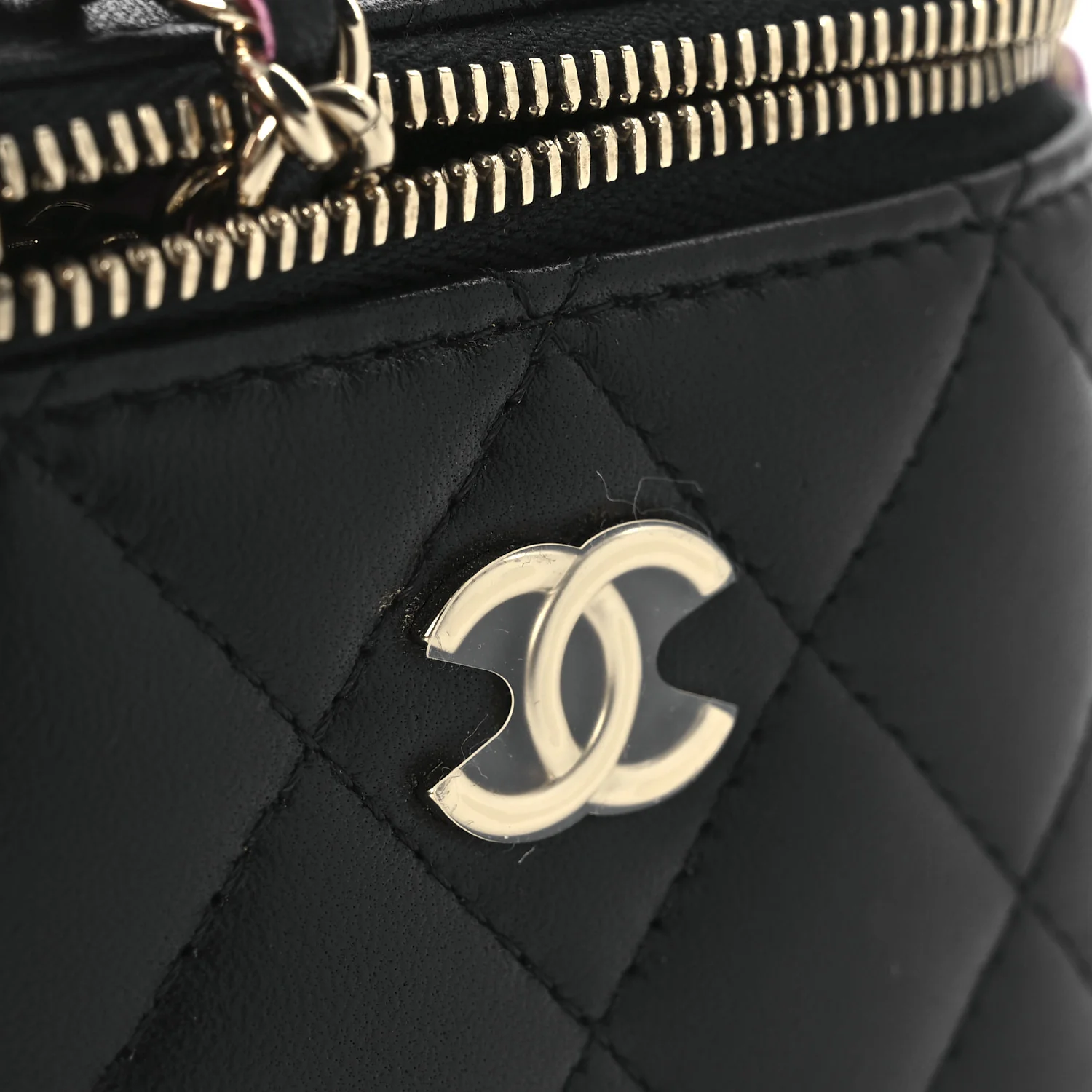 Lambskin Quilted Top Handle Mini Vanity Case With Chain Black Pink