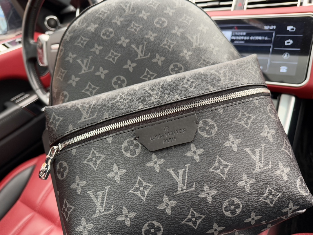 Louis new arrival Discovery men backpack bag size??31*41*17 cm