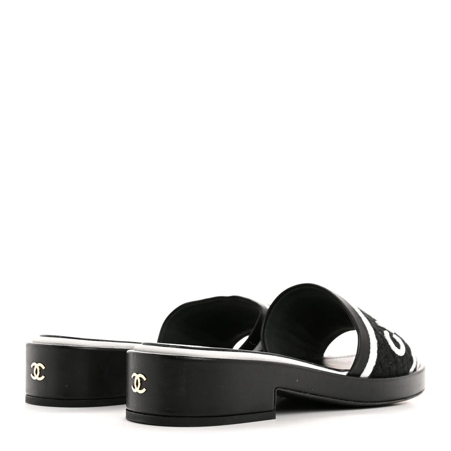 Lambskin Embroidered CC Mule Sandal 40 Black White