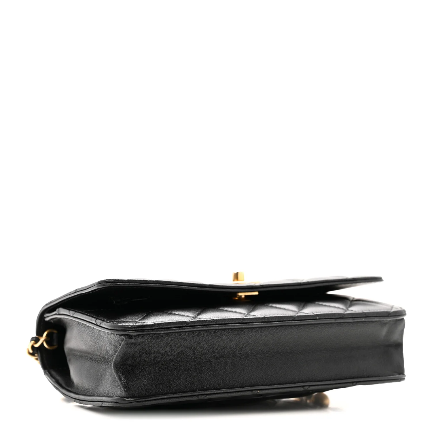 Lambskin Quilted CC Pearl Crush Wallet on Chain WOC Black