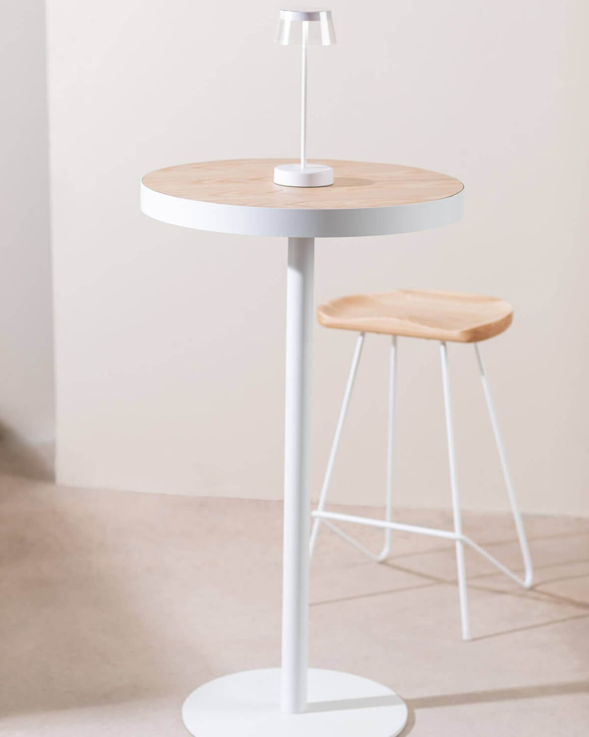 Zoar - Mesa Alta Redonda de Madera y Metal (Ø60 cm) Zoar