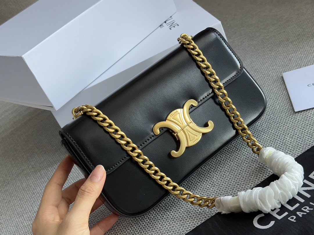 ce 22ss new arrival bag size??20*11cm