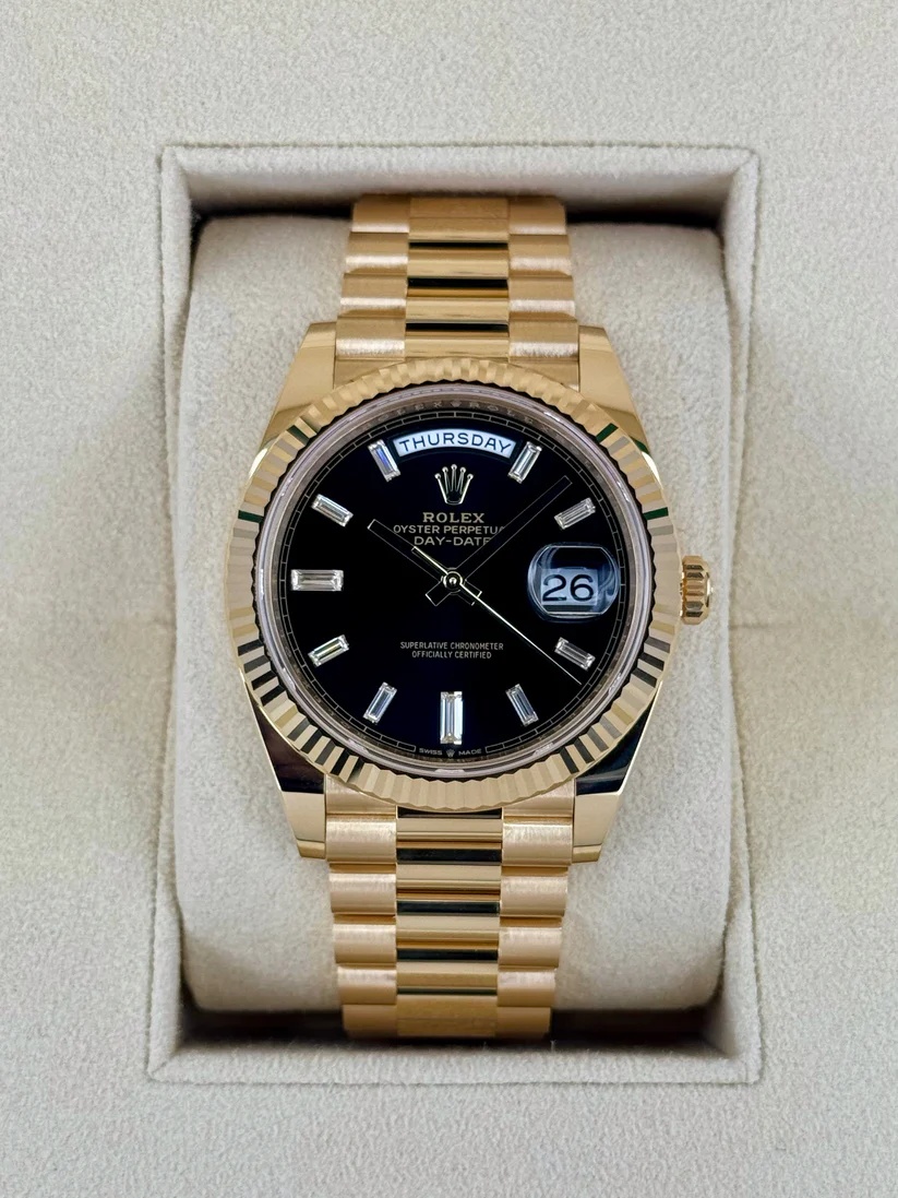 【Super Clone】RLX  Yellow Gold President Day Date 40mm Black Diamond Baguette Dial - 228238
