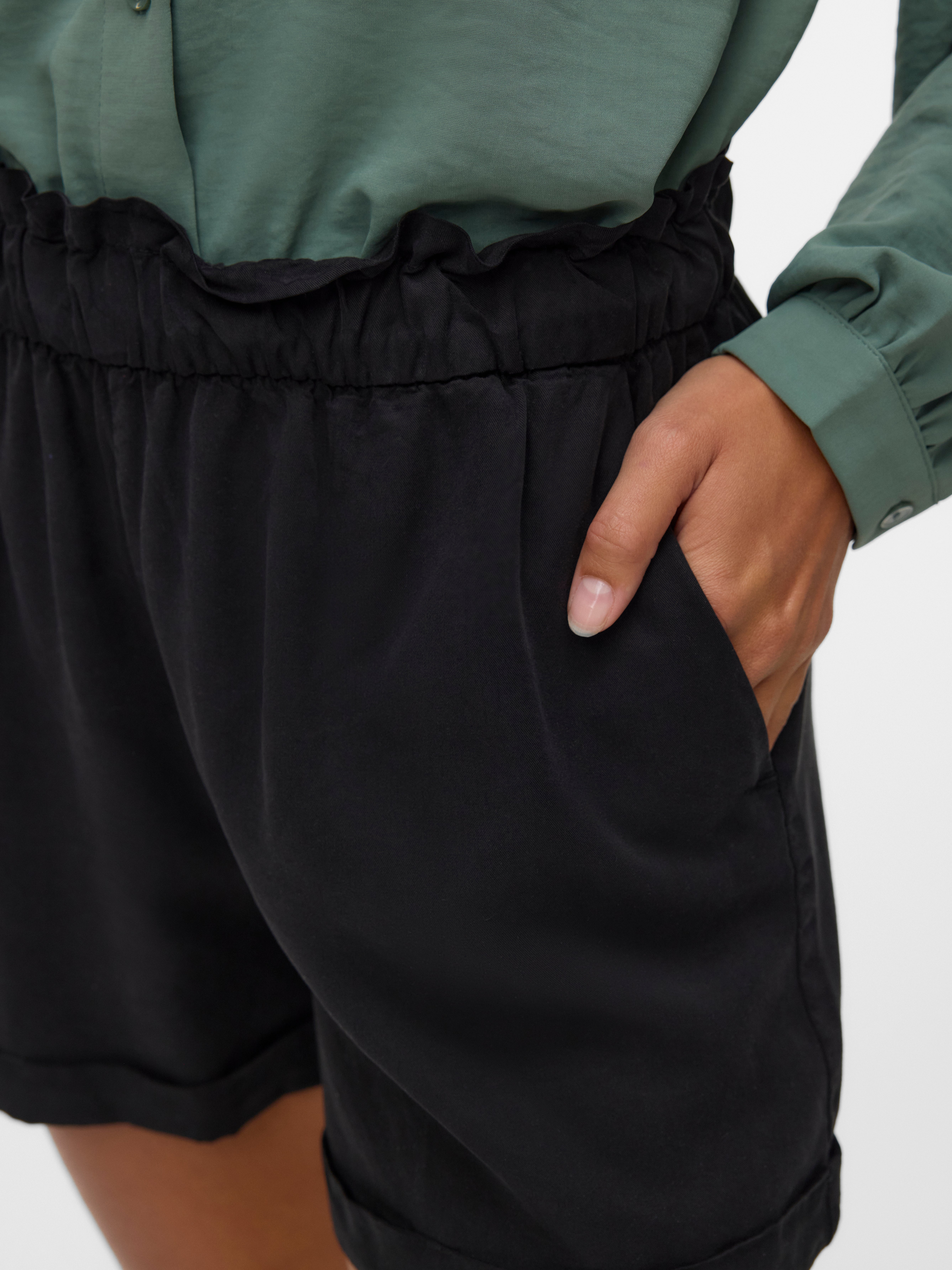 VERO MODA® VMHARPER Shorts