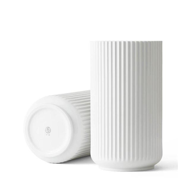 Vase i porselen 31 cm hvit