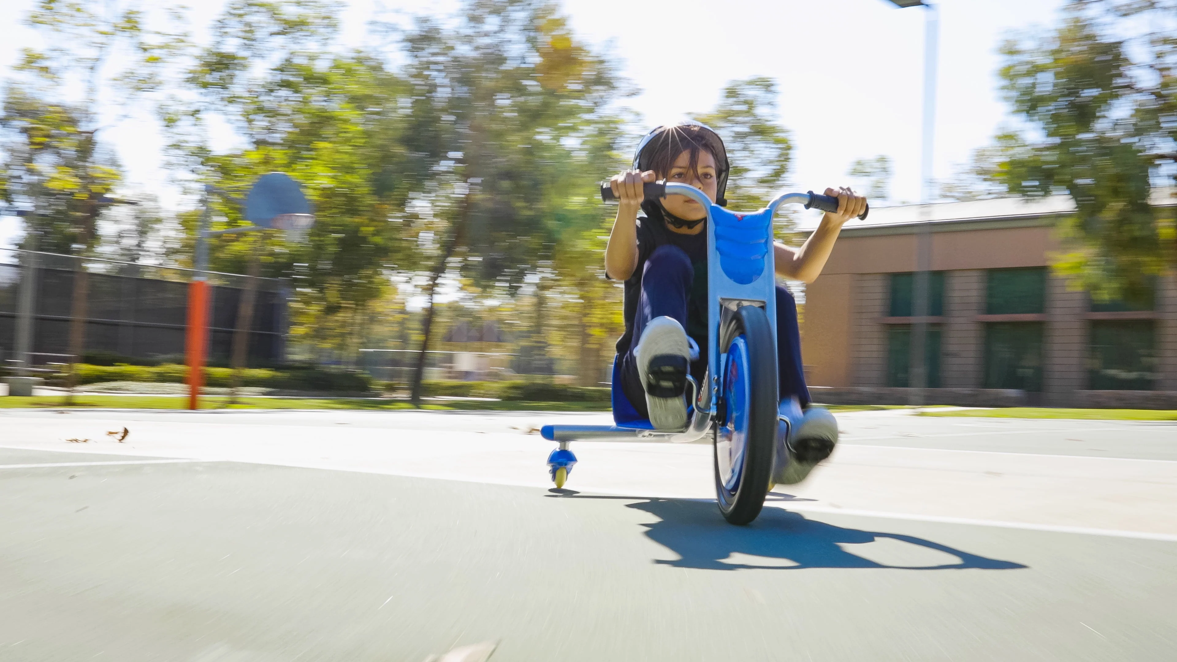 Razor RipRider 360 Drift Trike Blue, 16" Front Wheel, 3 Wheeled Drifting Ride On, Tricycle with Rear Casters for Kids Ages 5 and Up, Unisex Image 4
