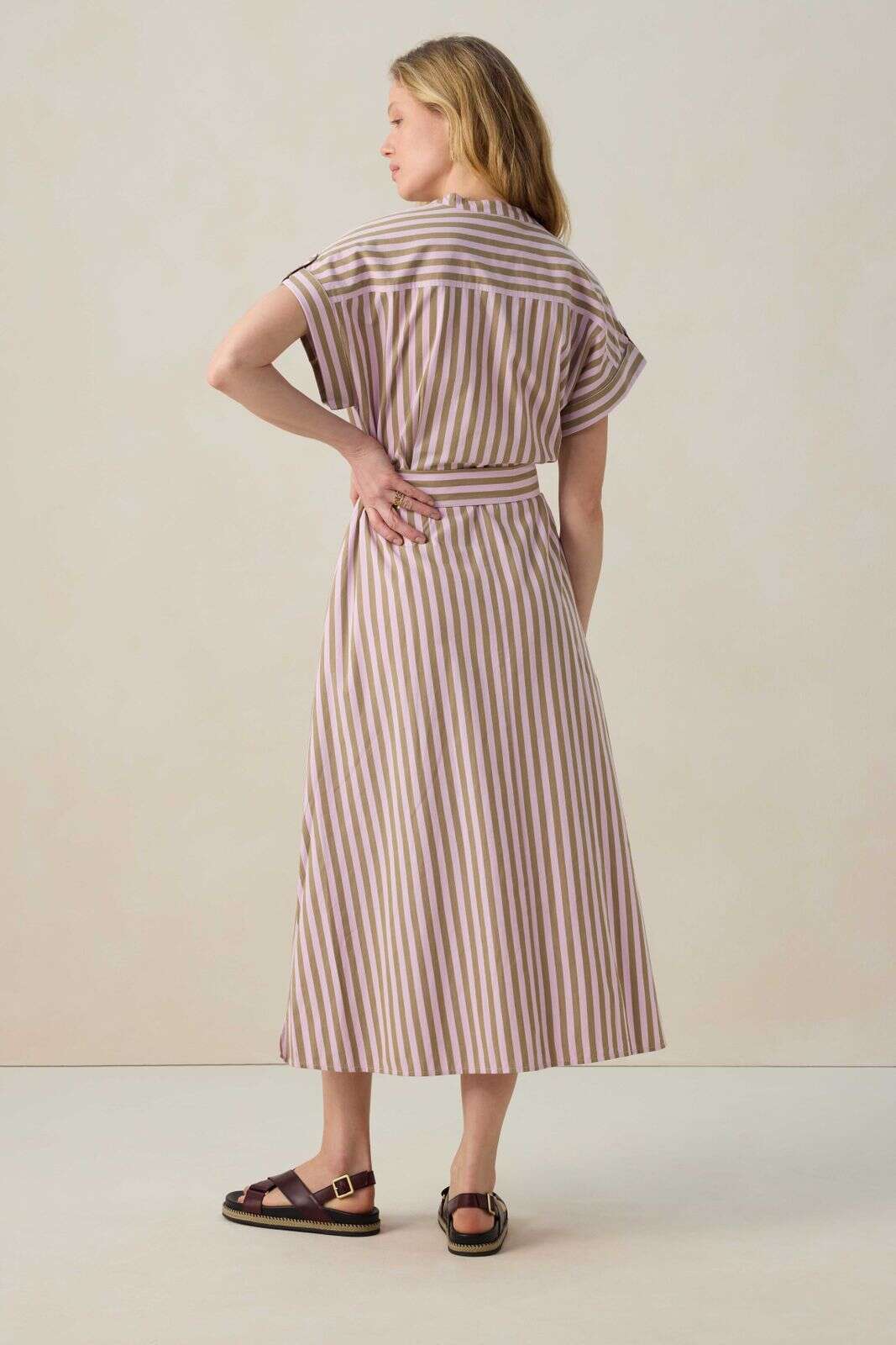 Groene gestreepte jurk