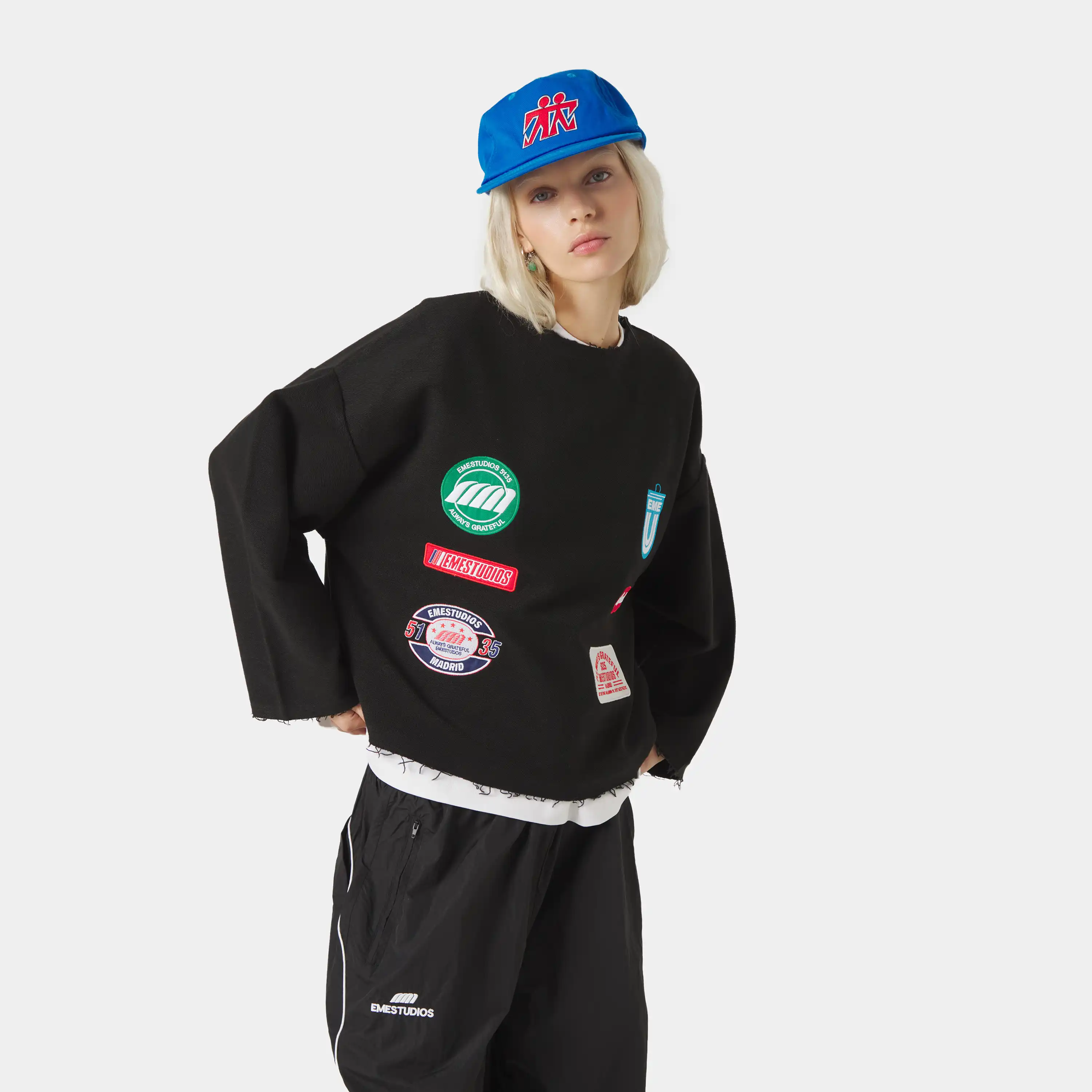 Patches Black Oversized Crewneck