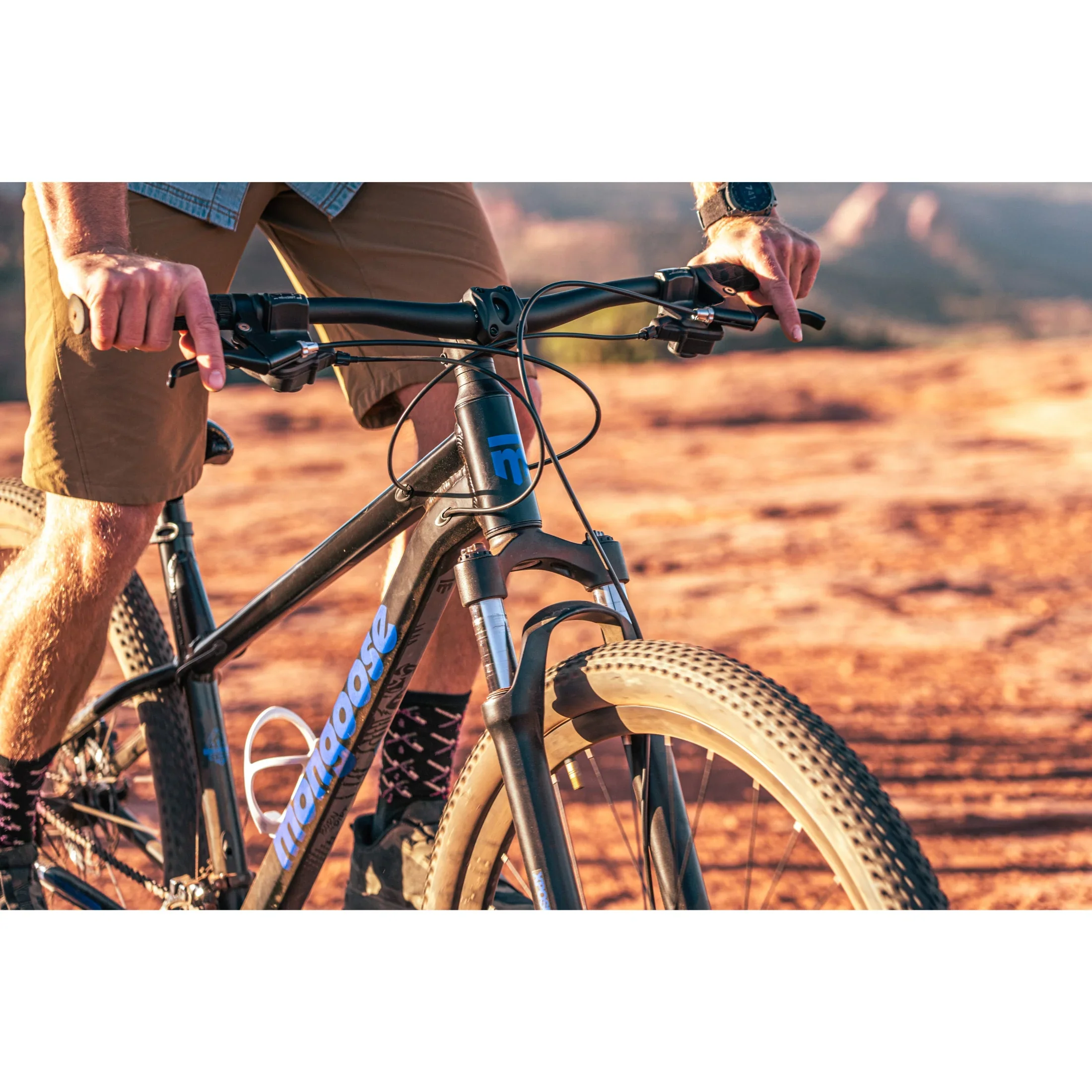 Mongoose Switchback Comp, Unisex Mountain Bike, 29- Inch Wheel, Extra Large Frame, Black