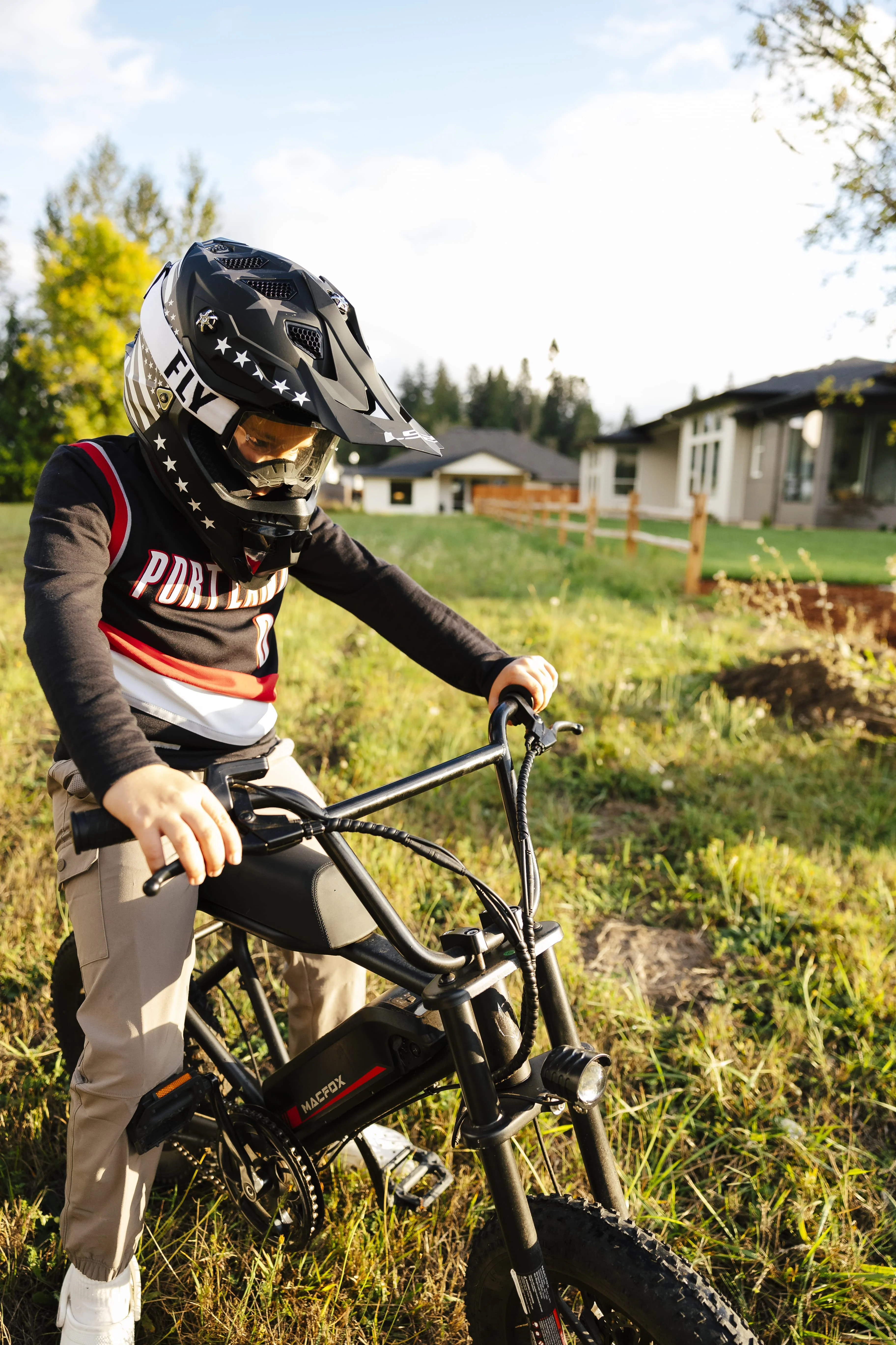 M19 Teen Electric Bike - Image 3