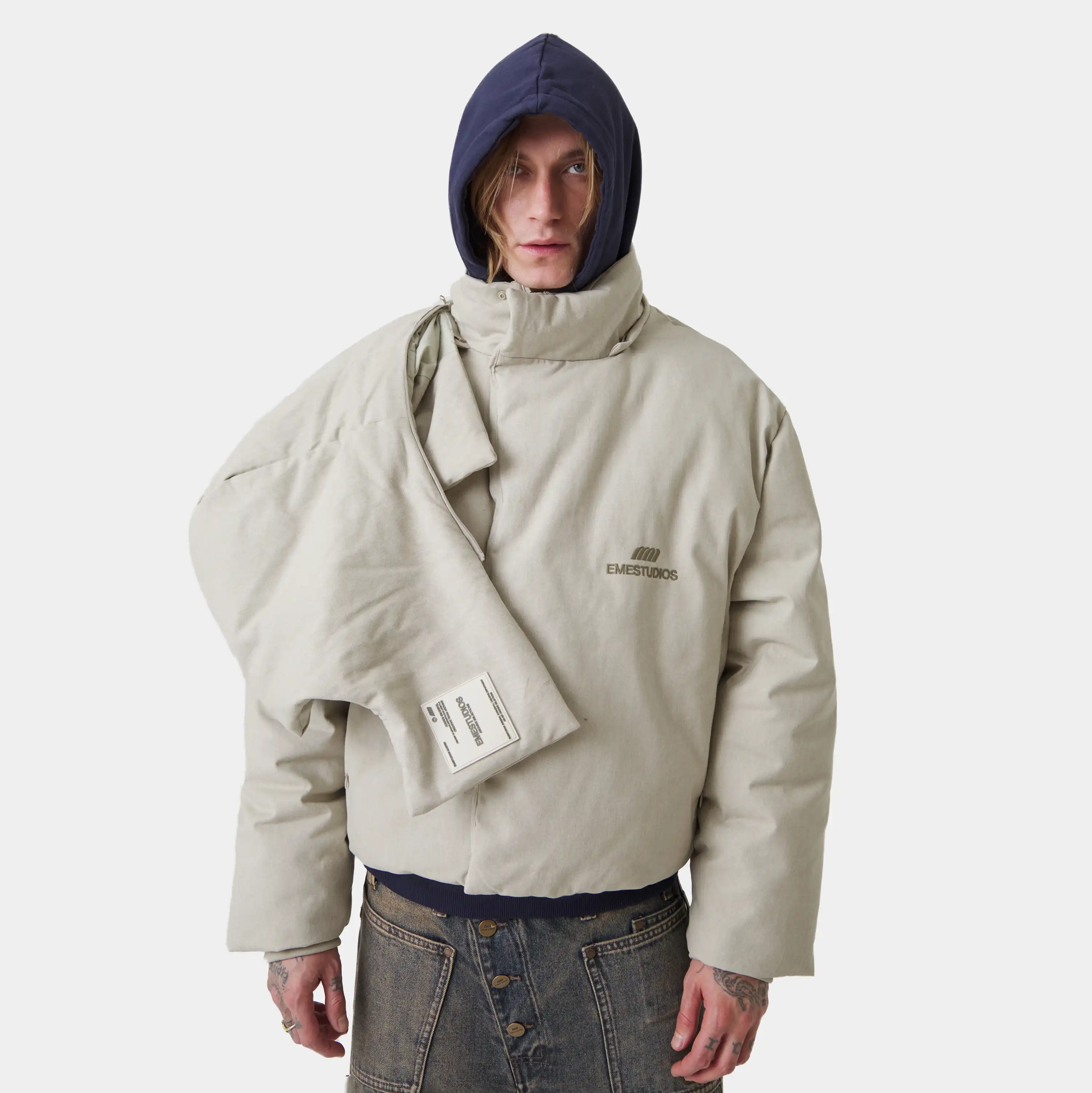 Gift Sarga Off Sand Puffer