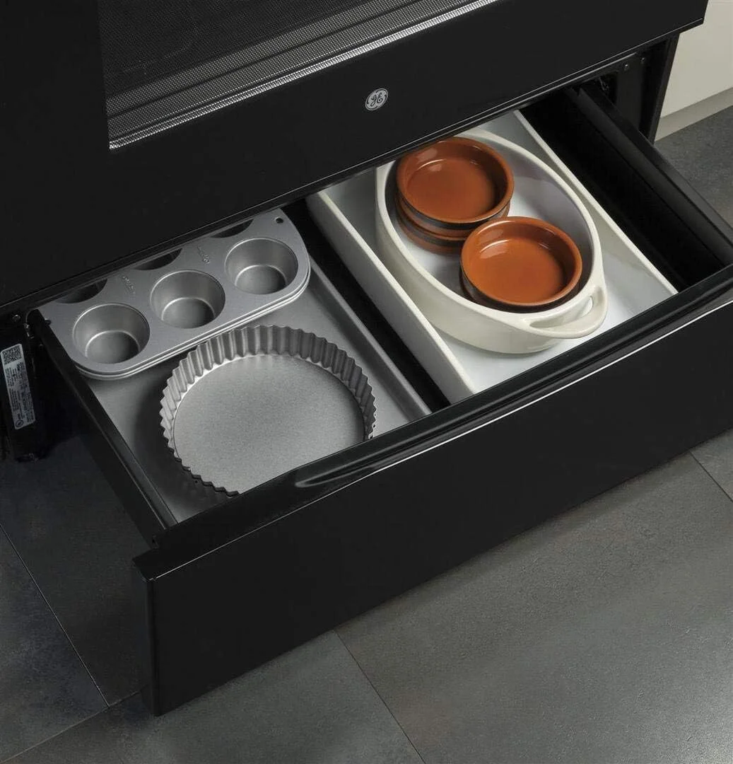 GE Appliances JB258DMBB 30 in Electric Freestanding Range Black