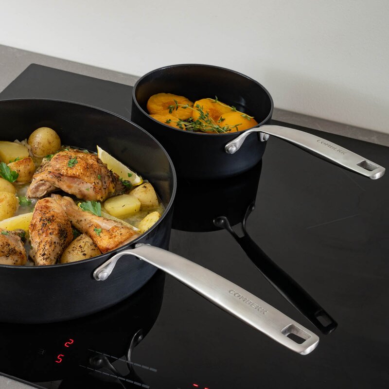 Element kasserolle keramisk med lokk 18 cm 3,7L svart