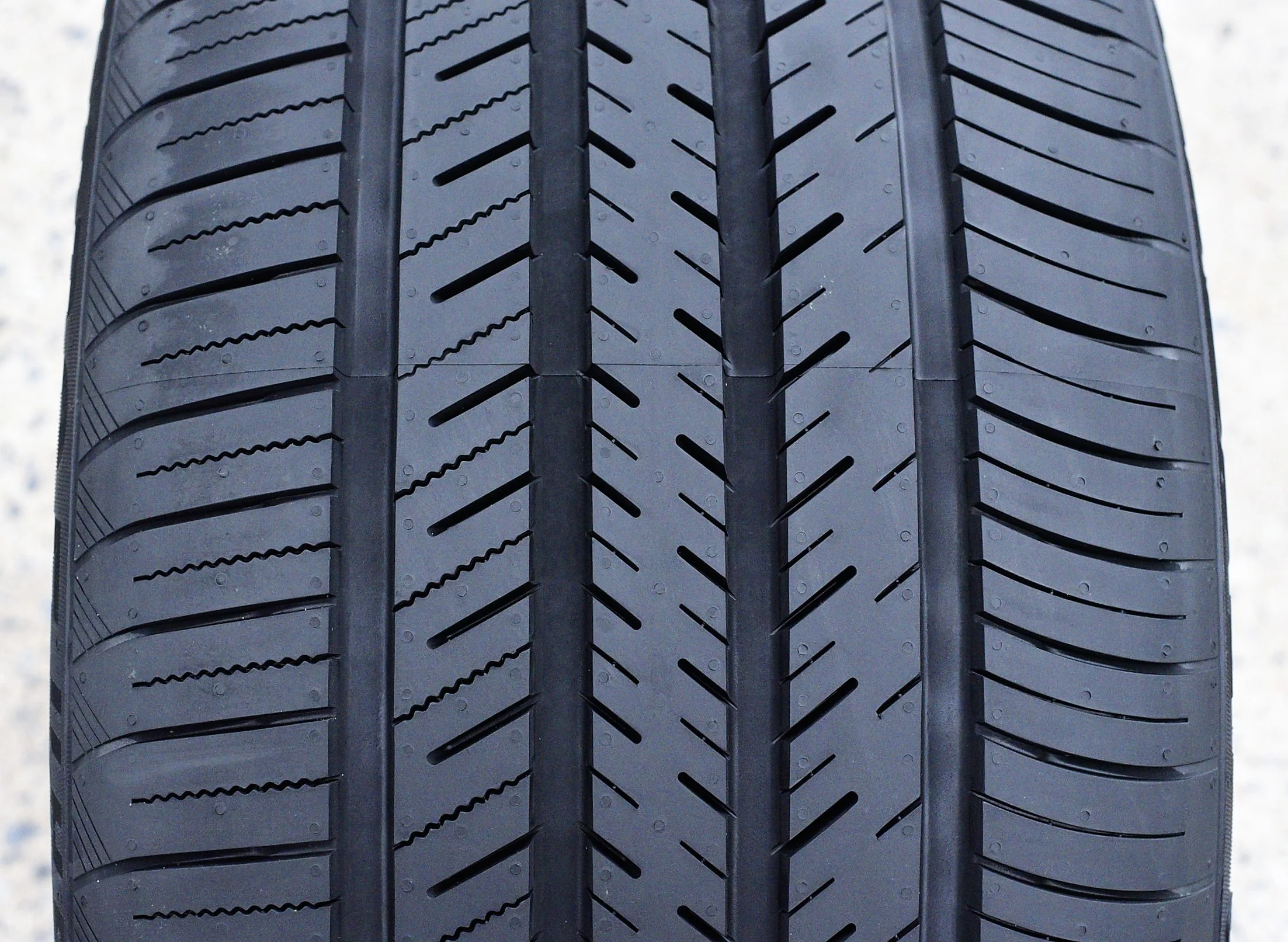 Force UHP 275/40R17 98W BSW Fits: 1989 Chevrolet Corvette Base, 1996 2002 Pontiac Firebird Trans Am Image 9