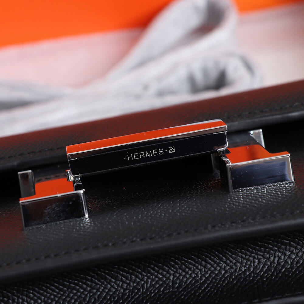 Hermes Constance 18