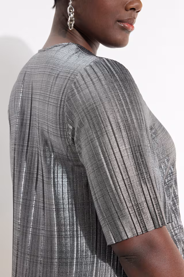 Metallic Pleated Short Sleeve Dress