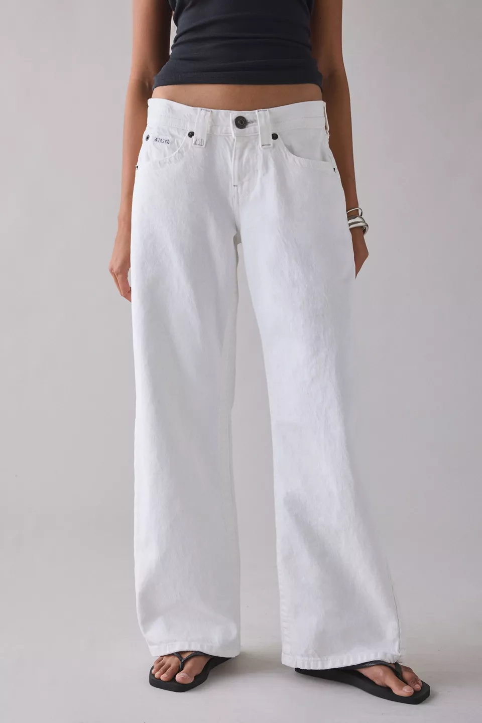BDG Kayla Low-Rise Jeans-White